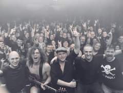 Ciao a tutti! La tribute band #1 agli AC/DC con Show in tutta Europa –  AC/DI