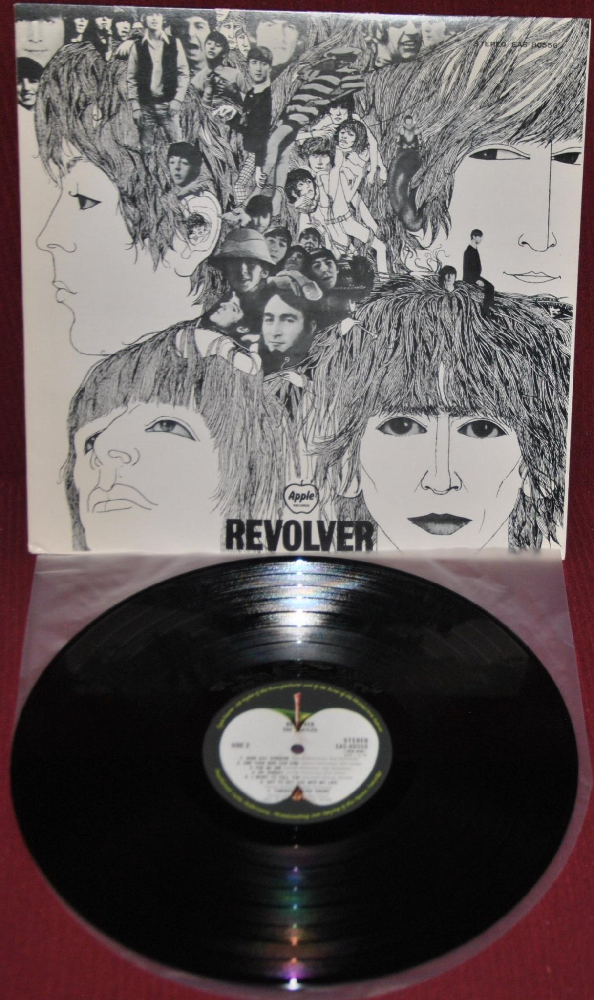 BEATLES – REVOLVER – APPLE EAS-80556 1976 – LP  JAPAN NM

LP EDIZIONE GIAPPONESE…