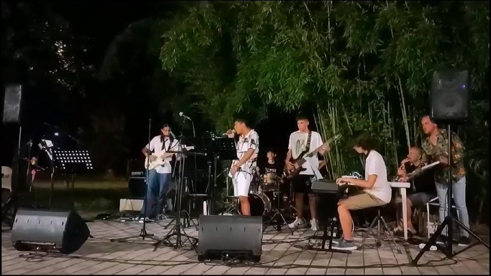 1^ COMPLEANNO DEL GRUPPO 
 LOVE