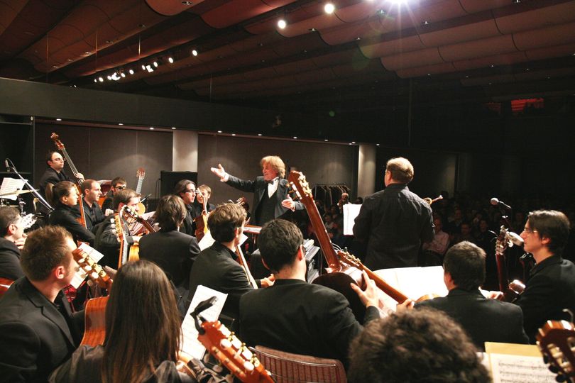 Concerto a Molfetta dell’Orchestra DE FALLA.
Associazione “ Molfettesi nel Mondo…