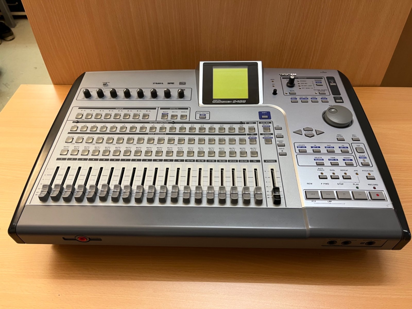 “Per gli amici Italiani parlo anche in Italiano e scorrere sotto per leggere l’a…