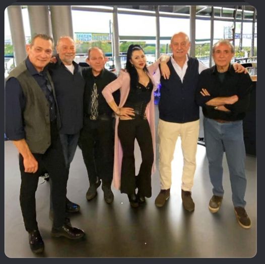 POP LEGEND BAND
 Pop & dance ’70-’80
 il 2 marzo al 
 Mood Live Music Pub (V…