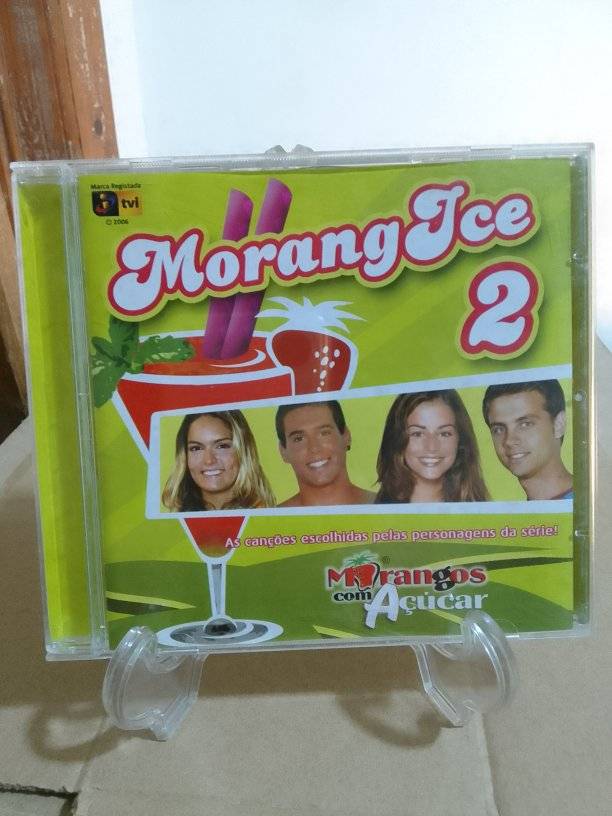 CDs musica variada 
 1.50 euro cada cd mais portes