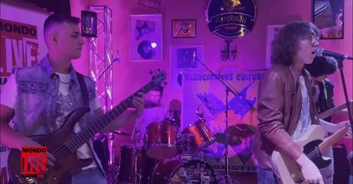 Mondo Live Radio TV – Stagione 2 Episodio #8 – Scacciacani