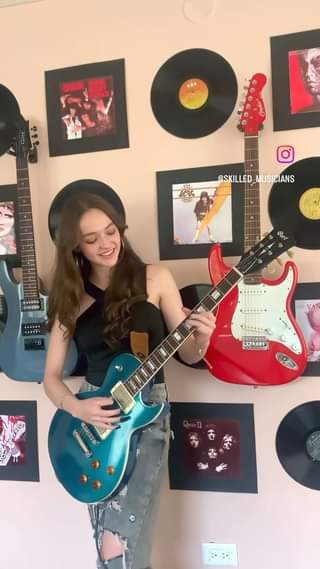 Paola Cantini in “Stairway to Heaven” by Led Zeppelin
  Trova la Band giusta per…