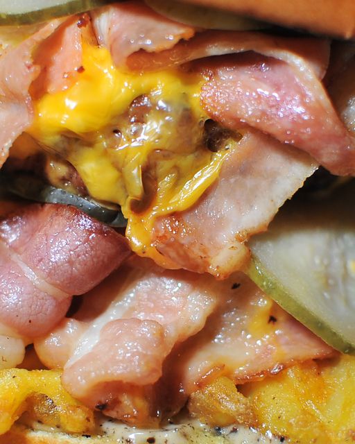 𝗕𝗔𝗥𝗕𝗔 𝗡𝗘𝗥𝗔 – 𝗘𝗫𝗣𝗟𝗢𝗦𝗜𝗢𝗡 𝗙𝗢𝗢𝗗   
*Cambusa alla ribalta* 

Il podio gastronomico de…