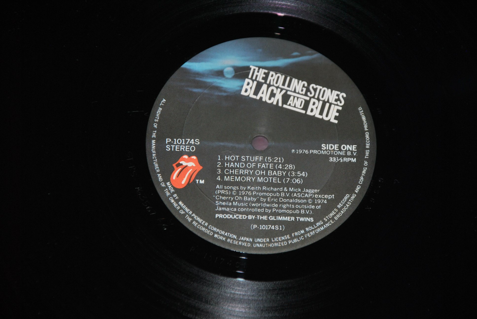 ROLLING STONES – BLACK AND BLUE – RS RECORDS P-10174S 1976 – LP JAPAN OBI EX 1A …
