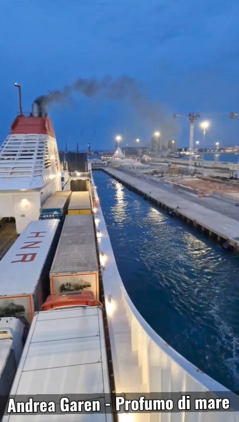 Andrea Garen – Profumo di mare (cover)
Profumo di mare – Andrea Garen (cover)