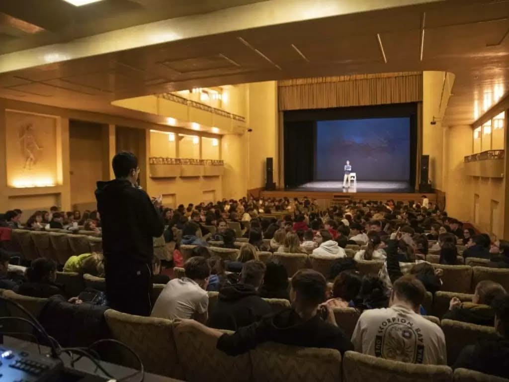 Mercoledì alle 21 suoniamo al Teatro Civico della Spezia

 Una serata a sostegn…