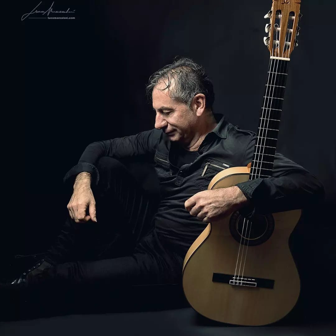 Astor Piazzolla rivisitato per chitarra flamenca solista.
 Per contatti e info t…