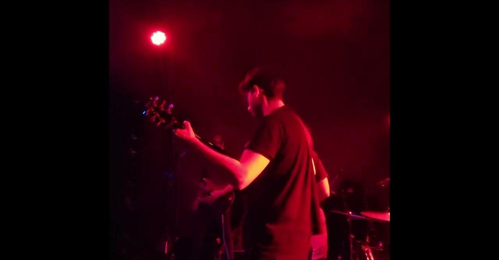 Per 3 date in italia e 5 date in Europa dell’Est si cerca basso seconda chitarra…