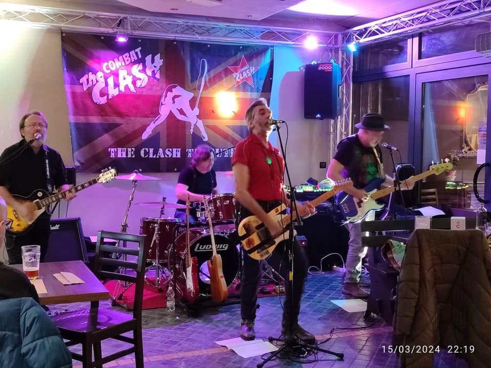 per prenotazioni 
 ————————————  Live, Drink, Food & Good Music 
  Via aquil…