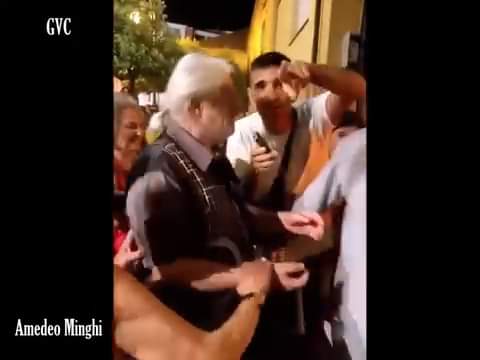 I saluti di Amedeo Minghi dopo il concerto di ieri sera ad Anoia (RC).
GVC Guest…